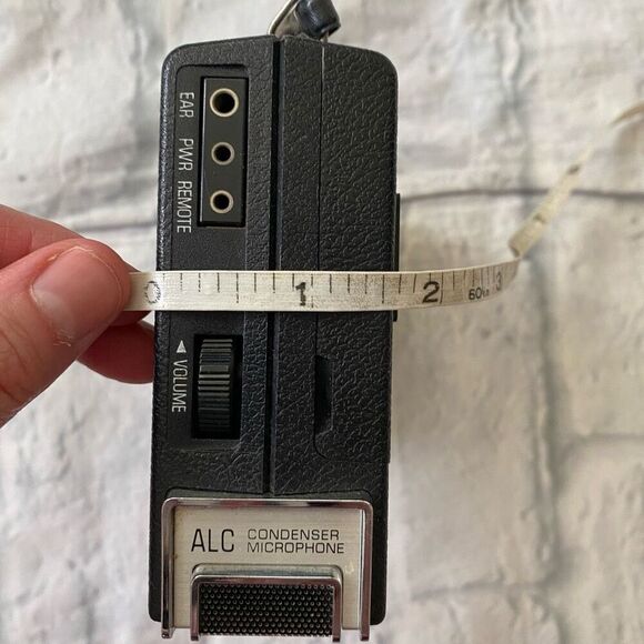 General Electric Vintage 1980s compact Cassette tape player black w/wrist strap - Picture 10 of 10